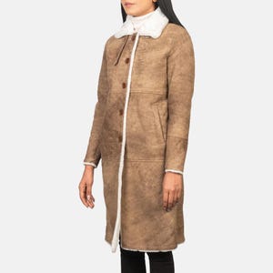 Genuine Sheepskin Leather Trench Coat: Women&#39;s Double-Breasted Winter Coat
