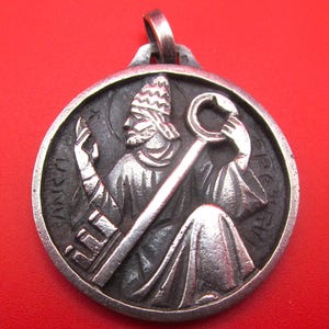 Saint Peter Vintage French Religious Medal Pendant  SS134