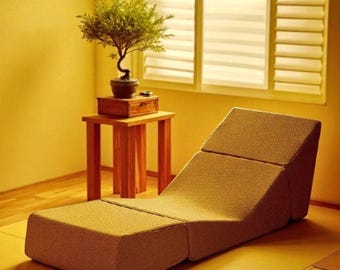 Cream Foldable Tatami Sofa – Japanese Minimalist Floor Chair