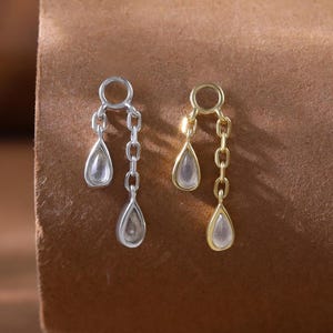 Maansteen druppelvormige dubbele kettingbedel • Minimalistische 925-zilveren hanger met edelsteen • Sierlijk kraakbeen-helix oorlelpiercing hulpstuk