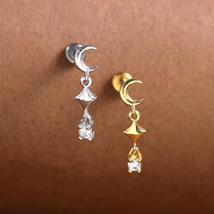 Pendiente colgante de moissanita con luna y estrella en plata de ley • Parte trasera plana de plata 925 con gema para cartílago • Piercing para hélix, lóbulo, concha y tragus