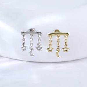 Pendiente de hélice oculta de luna y estrella en plata esterlina • Pendiente de cartílago de hélice con triple cadena colgante en plata 925 • Piercing plano celestial con presión en la parte posterior de 14 quilates