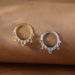 Sterling Silver Round Moonstone Nose Clicker • 925 Silver Gemstone Septum Seamless Huggie Clicker • Moonstone Daith Ring Hinged Clicker 16G