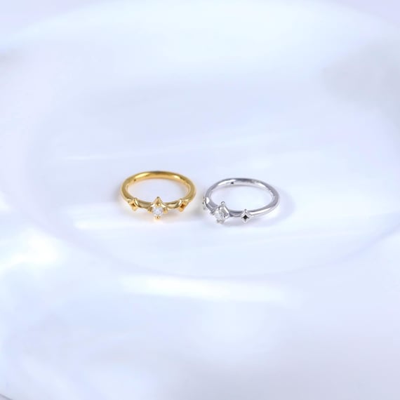 Moissanite Star Trio Hoop Earring • Celestial Starburst Nose Ring • Dainty Diamond Look Cartilage Daith Clicker • 925 Silver Septum Ring 18G