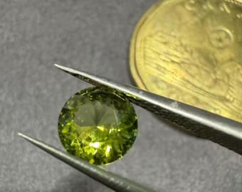 Natural Peridot 1.1ct Tanzania | Round Cut Olive Green Gemstone | August Birthstone Loose Gem