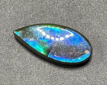 Natural Canadian Ammolite – Teardrops Shape, Aurora Colors – 25.5ct Loose Gemstone for Pendant Making