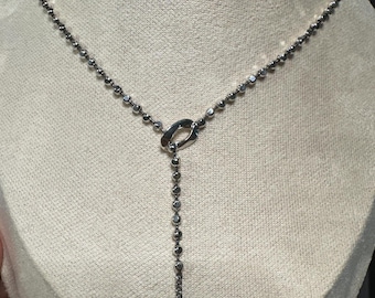 Colar de contas cúbicas de prata esterlina com lapidação de diamante: banhado a ródio, ajustável