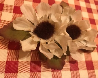 1940s Style Flower Hair Clip