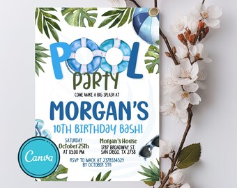 Può includere: Un invito a una festa a tema piscina. L'invito presenta le parole "Pool Party" e "Morgan's 10th Birthday Bash!" in blu e verde. Include i dettagli dell'evento: data, ora, luogo e informazioni RSVP.