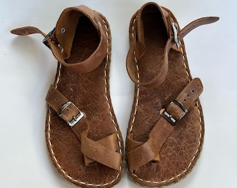 Sandalias de cuero marrón para hombre, sandalias artesanales para hombre, sandalias de punta abierta, zapatos de cuero para verano.