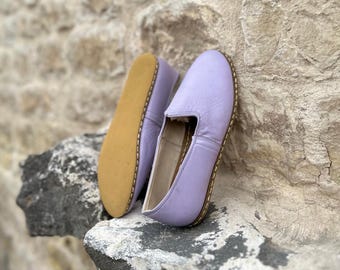Ręcznie robione skórzane buty barefoot: jasnoliliowe buty uziemiające