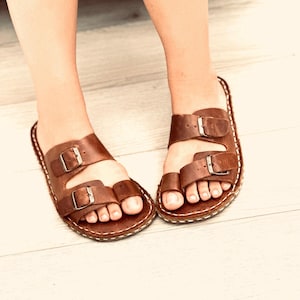 Barefoot Sandals Mens , Grounding Sandals For Women, Earthing Slipper With Copper Rivet, Minimalistic Flat Sandals | Antique Brown
