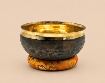 Handcrafted Ultabati Singing Bowl – Deep, Resonant Tones for Meditation, Sound Healing & Spiritual Wellness