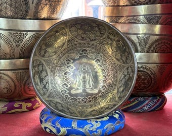 Special Laser Engraved 7 Chakra Yogi Design Tibetan Singing Bowl – Sound Healing & Meditation