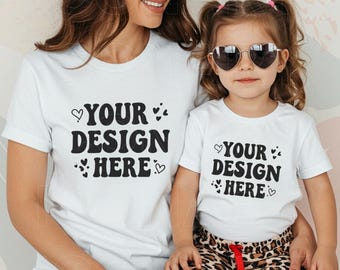 Mommy and Me Mockup Weiß Bella Canvas 3001 Mock-up, Mutter und Kind BC 3001T Muttertag Mockup Mutter und Tochter Mockup Gildan 5000