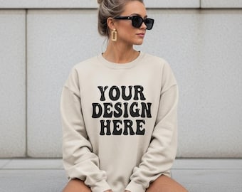 Gildan 18000 Sand Sweatshirt Mockup, Pullover Mockup, Rundhals Mockup, Neutral Sand Hoodie Mock, Gildan 18000 Sand T-Shirt, Casual Sand Sweatshirt