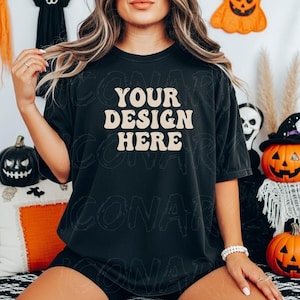 Comfort Colors C1717 Mockup, Halloween Mockup Shirt, Black Shirt Mockup, 1717 Black Mockup, Model Mockup, 1717 Halloween Mockup, Oversized