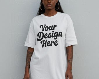 Comfort Colors C1717 Weiß T-Shirt Mockup | Afroamerikanische Frau | Casual Black Girl Lifestyle Ästhetik | Schwarzes Modell | Digitaler Download
