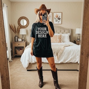 Black Comfort Colors 1717 Mockup C1717 Lifestyle Mock Tshirt Streetwear Mockup Pinterest Aesthetic Influencer Mockup Trendy Y2k Summer Shirt