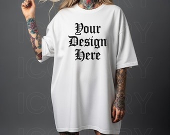 Komfort Farben C1717 Weißes Hemd Mockup Weißes T-Shirt Mockup Weibliches Modell Mock C1717 Tshirt Modell Mock Einfaches Neutrales ästhetisches Mockup