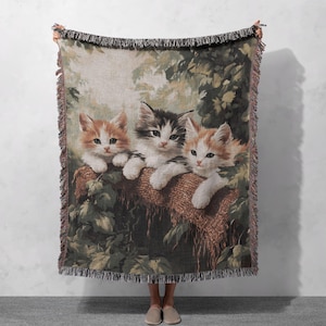 100% Cotton Woven Blanket - Cozy Artistic Throw with Vintage Kittens on a Log Design, Cottagecore Tapestry