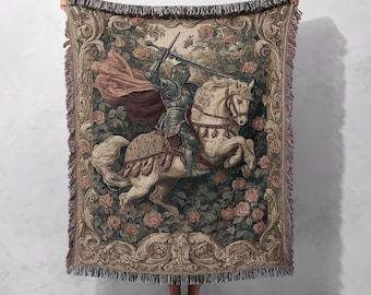 中世の騎士が馬に乗った織りブランケット（綿100%）、ヴィンテージタペストリースロー、ローズガーデンの歴史的ファンタジーブランケット、ユニークなホームデコレーション