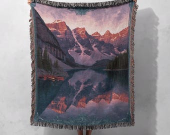 Hiker Hobby Woven Blanket 100% Cotton, Nature Lover Gift Woven Throw, Mountain Lake Tapestry Throw, Camper Adventure Present, National Park