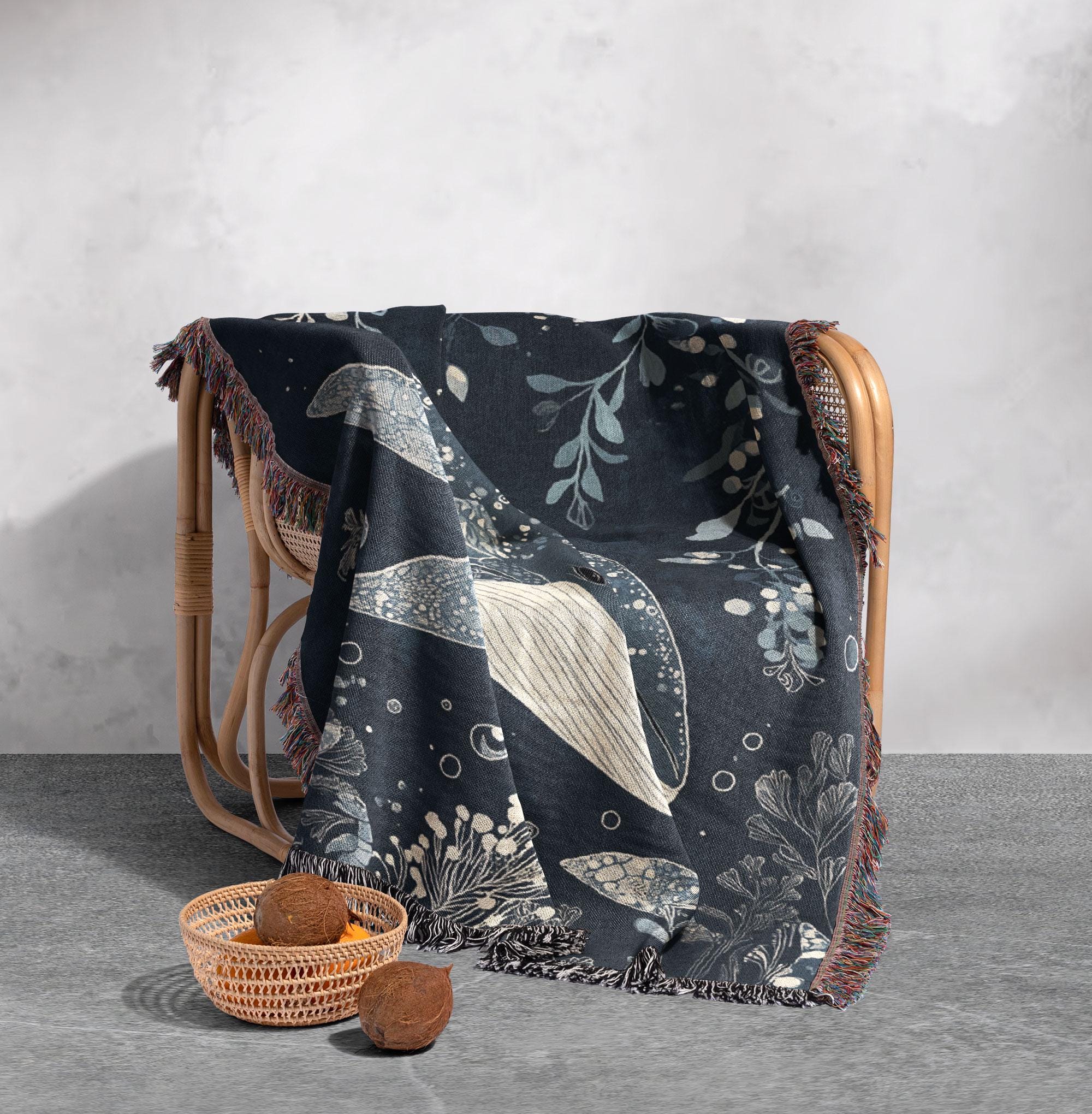 Majestic Whale Woven Blanket 100% Cotton - Ocean-themed Throw With