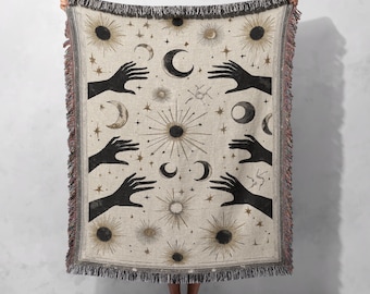 Manta tejida celestial 100 % algodón: diseño de manos, lunas y estrellas con bordes con flecos, tapiz Cottagecore