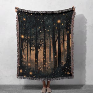 Manta tejida 100 % algodón Firefly Forest – Decoración mística nocturna en el bosque, tapiz cottagecore
