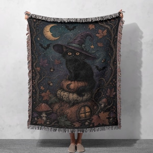 Gewebte Decke mit Hexenkatze und Kürbismotiv aus 100 % Baumwolle, schwarze Katze mit Hexenhut, Herbstliche Mondwald-Dekoration, Gruseliges Halloween-Geschenk für Katzenliebhaber