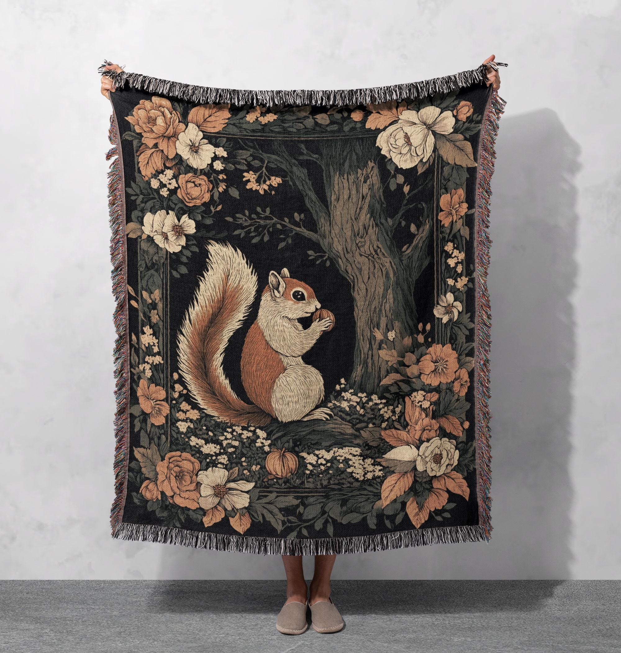 Cozy Squirrel Woven Blanket – 100% Cotton Forest Animal Throw With