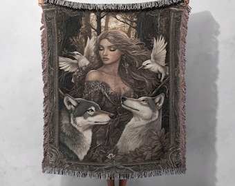 Enchanted Forest Woven Blanket 100% bawełna - narzuta artystyczna Wolves and Maiden, gobelin Cottagecore