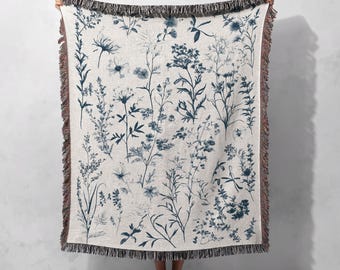 100% Cotton Botanical Woven Blanket, Vintage Floral Throw, Cottagecore Tapestry, Cozy Nature-Inspired Decor