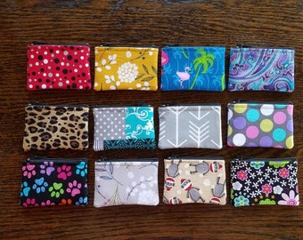 tiny zipper pouch