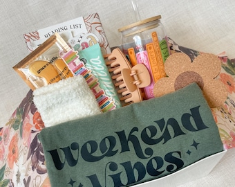 Weekend Vibes Shirt Gift Set | Bookish Bundle | Cozy Reader Gift | Blind Date with a Book