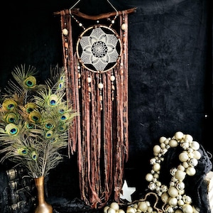 Großer Traumfänger, handgefertigter beige-brauner Traumfänger im authentischen Indianerstil, rustikales Ostergeschenk für Mädchen
