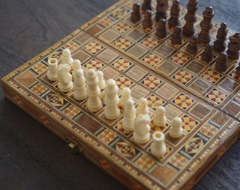 Handmade Wooden Mosaic Chess & Backgammon Set – Luxury 2-in-1 Game Board with Artistic Design (20cm)