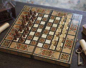 Handmade Mother of Pearl Chess Backgammon Board: Syrian Artwork