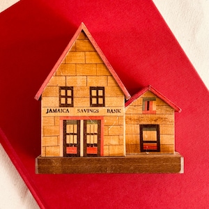 Vintage Folk Art Painted Wooden Jamaica Savings Bank Coin Bank 4.5x4.5x2.75”