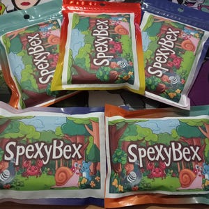 SpexyBex Pokemon Inspiriert Custom Booster Packs + Extra Goodies