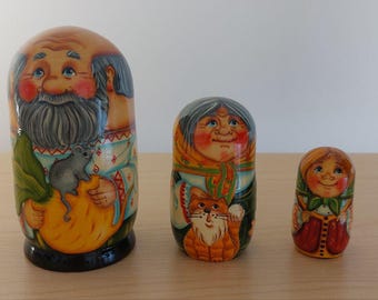Handgemaakte Russische nestpop, klassieke matroesjka, 3 stuks