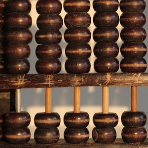 Vintage Handgefertigter Holz-Abakus – Traditionelles Rechenwerkzeug & Dekorationsstück