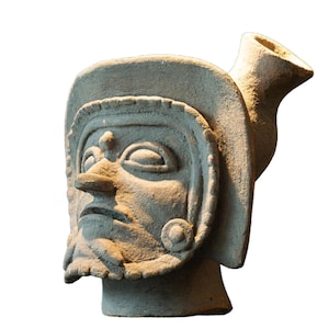 Figurine en argile d'inspiration précolombienne