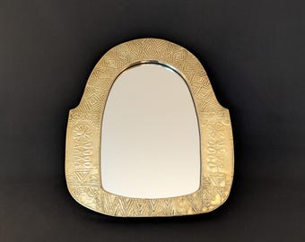 Vintage Marokkaanse messing spiegel - reliëfframe met reliëf - tafelschildersezel of wanddecoratie