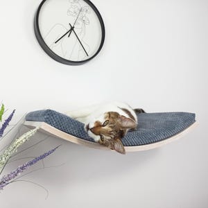 Cat wall shelf Arc 60 + delivery cost