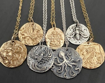 Collares de capas de monedas artesanales