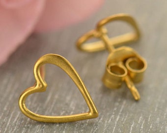 Matte Gold Heart Outline Earrings MV0136E
