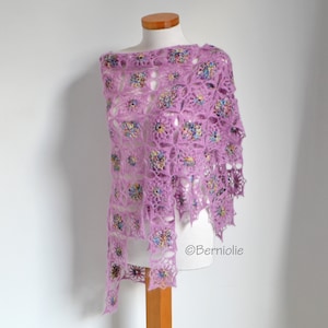 Crochet shawl pattern - VIOLETTA, lace crochet flower motifs triangle scarf lace wrap, INSTANT DOWNLOAD, pdf