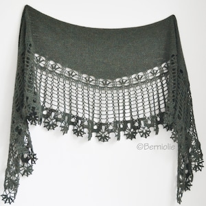 Crochet shawl pattern - SIOBHAN, INSTANT DOWNLOAD, pdf, crescent shawl